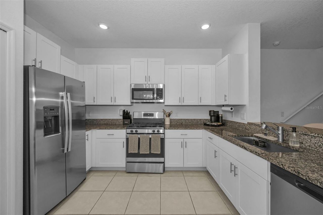 8291 Crescent Oaks Drive , New Port Richey, FL 34655 Photo