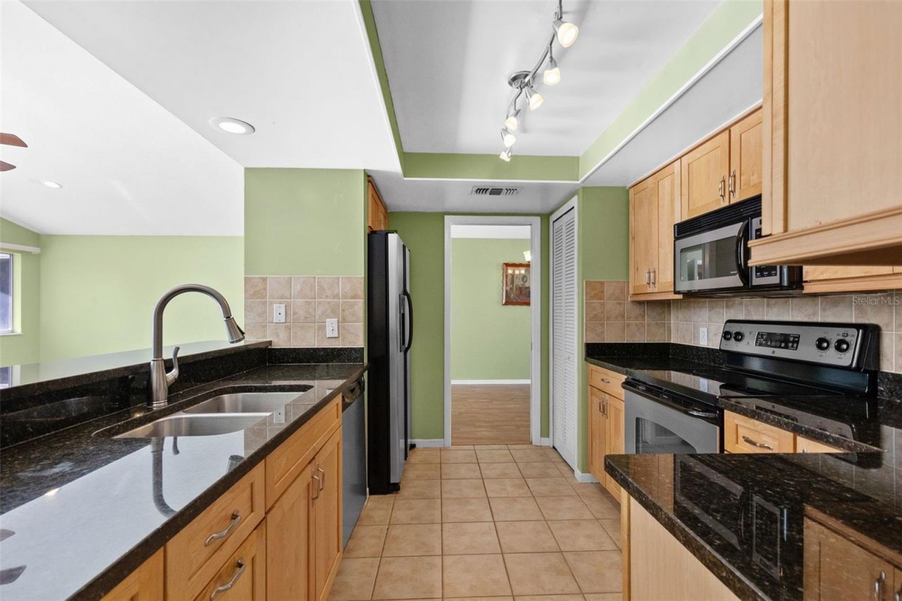 7775 132nd Way, Seminole, FL 33776 Photo