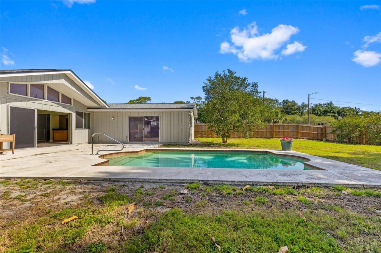 7775 132nd Way, Seminole, FL 33776 Photo