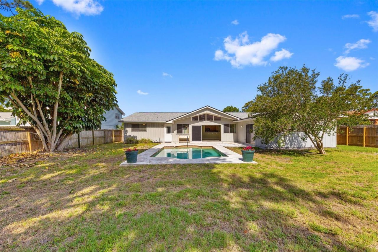 7775 132nd Way, Seminole, FL 33776 Photo