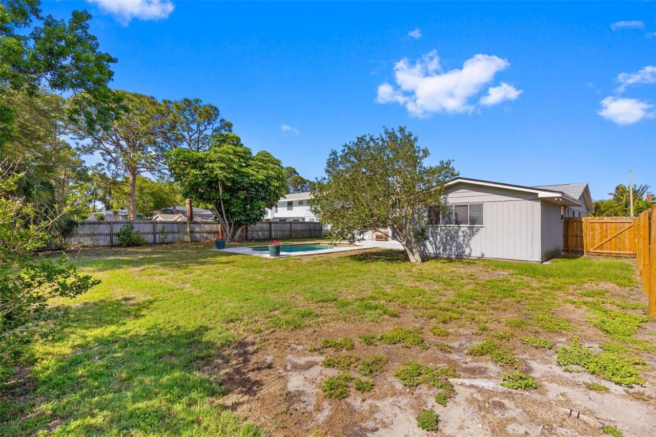 7775 132nd Way, Seminole, FL 33776 Photo