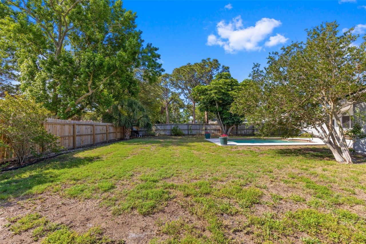 7775 132nd Way, Seminole, FL 33776 Photo