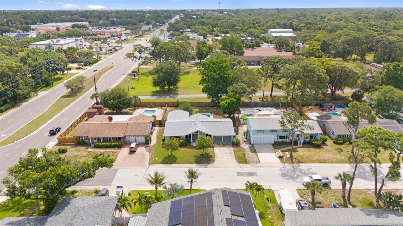 7775 132nd Way, Seminole, FL 33776 Photo