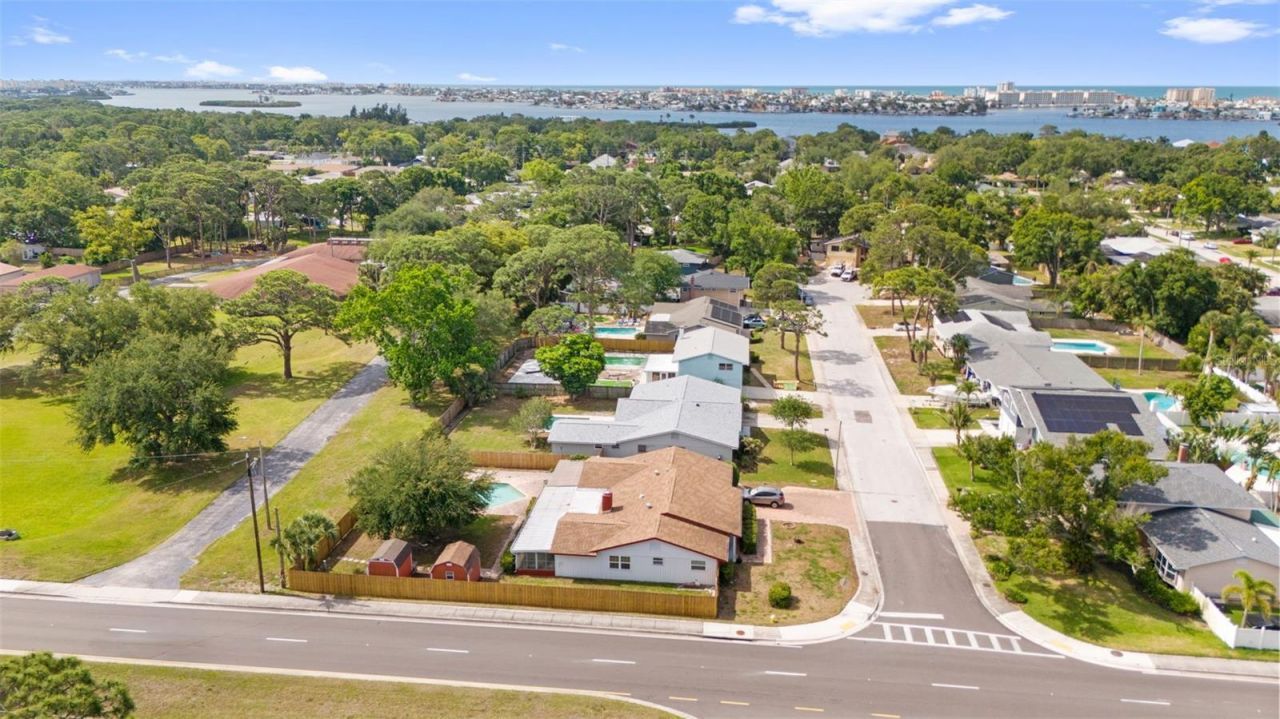 7775 132nd Way, Seminole, FL 33776 Photo