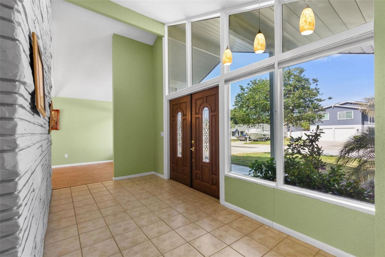 7775 132nd Way, Seminole, FL 33776 Photo