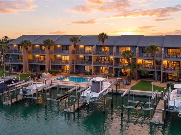 11835 3RD STREET E, TREASURE ISLAND, FL 33706