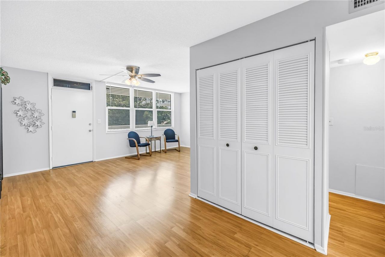 4720 Locust Street Ne, Unit 318, Saint Petersburg, FL 33703 Photo
