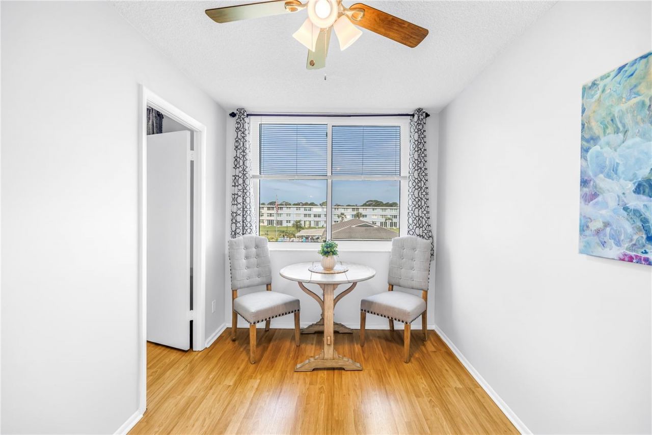 4720 Locust Street Ne, Unit 318, Saint Petersburg, FL 33703 Photo