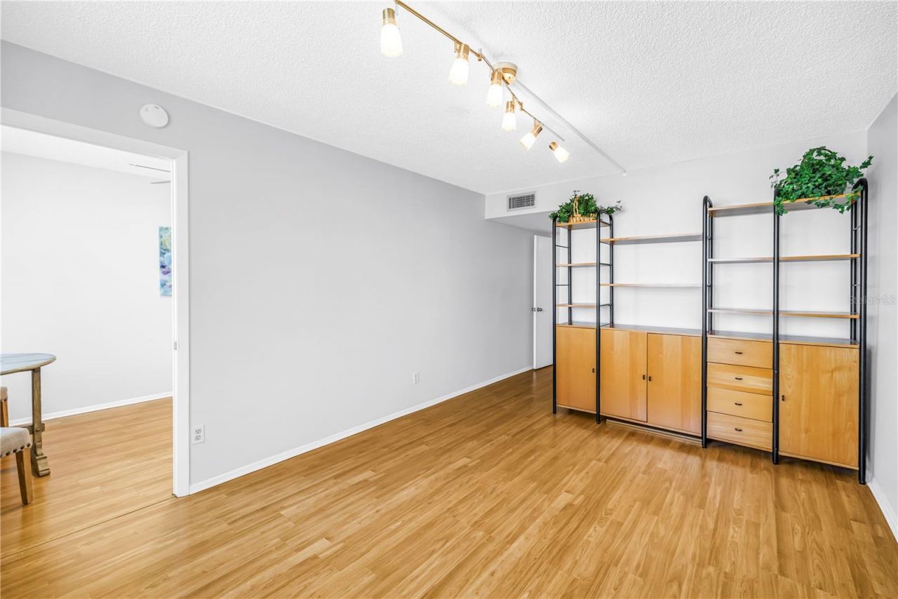 4720 Locust Street Ne, Unit 318, Saint Petersburg, FL 33703 Photo