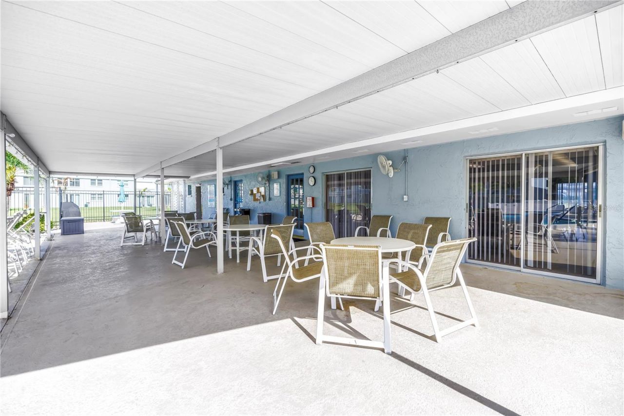 4720 Locust Street Ne, Unit 318, Saint Petersburg, FL 33703 Photo