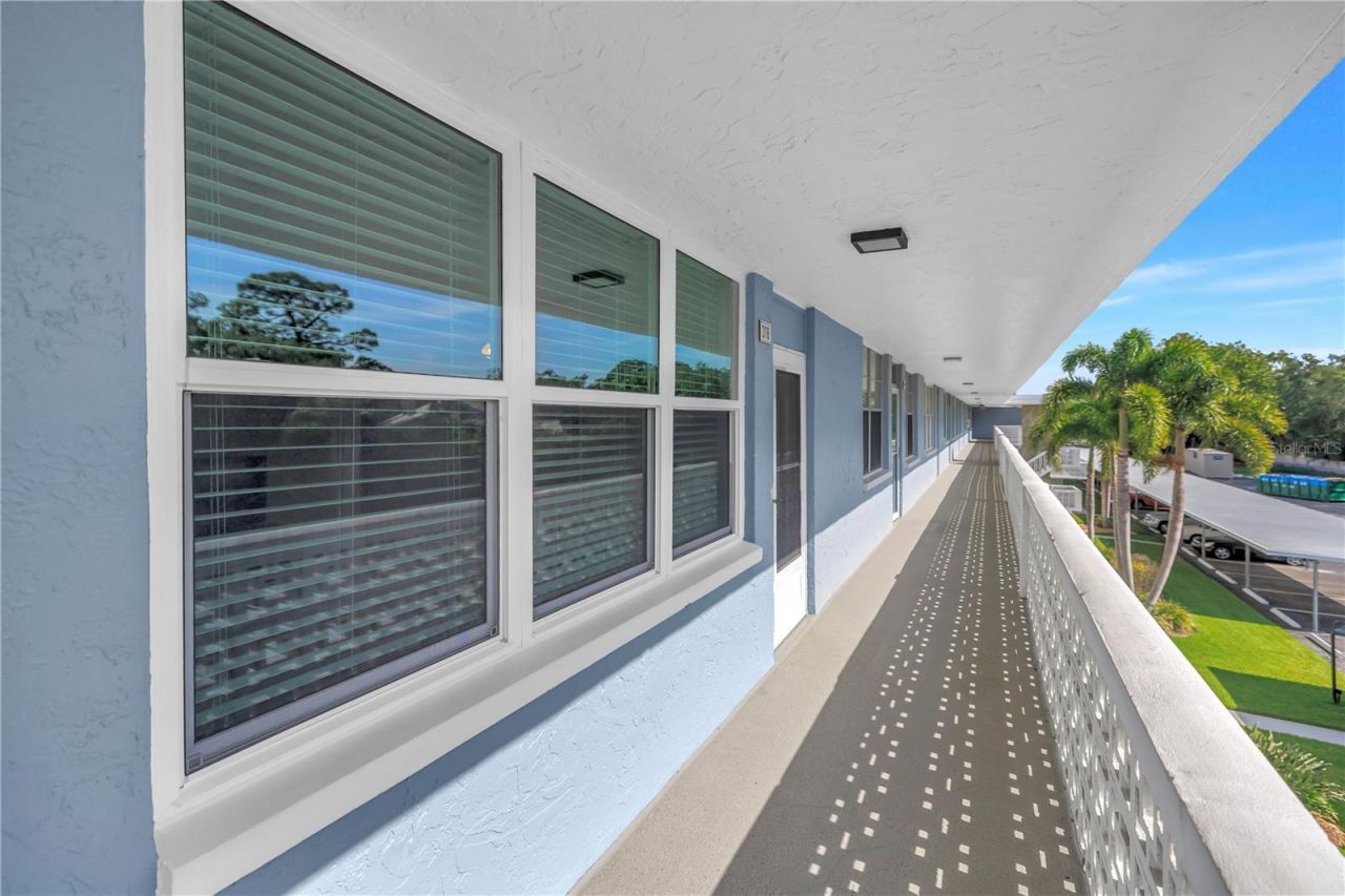 4720 Locust Street Ne, Unit 318, Saint Petersburg, FL 33703 Photo