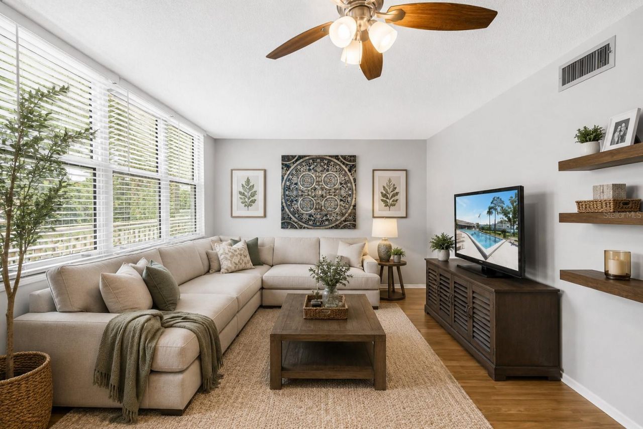 4720 Locust Street Ne, Unit 318, Saint Petersburg, FL 33703 Photo