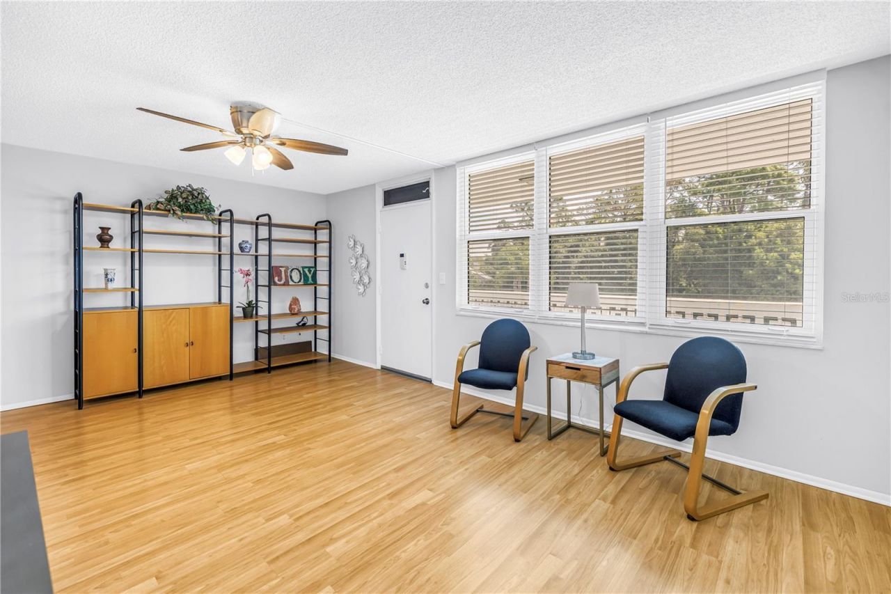4720 Locust Street Ne, Unit 318, Saint Petersburg, FL 33703 Photo