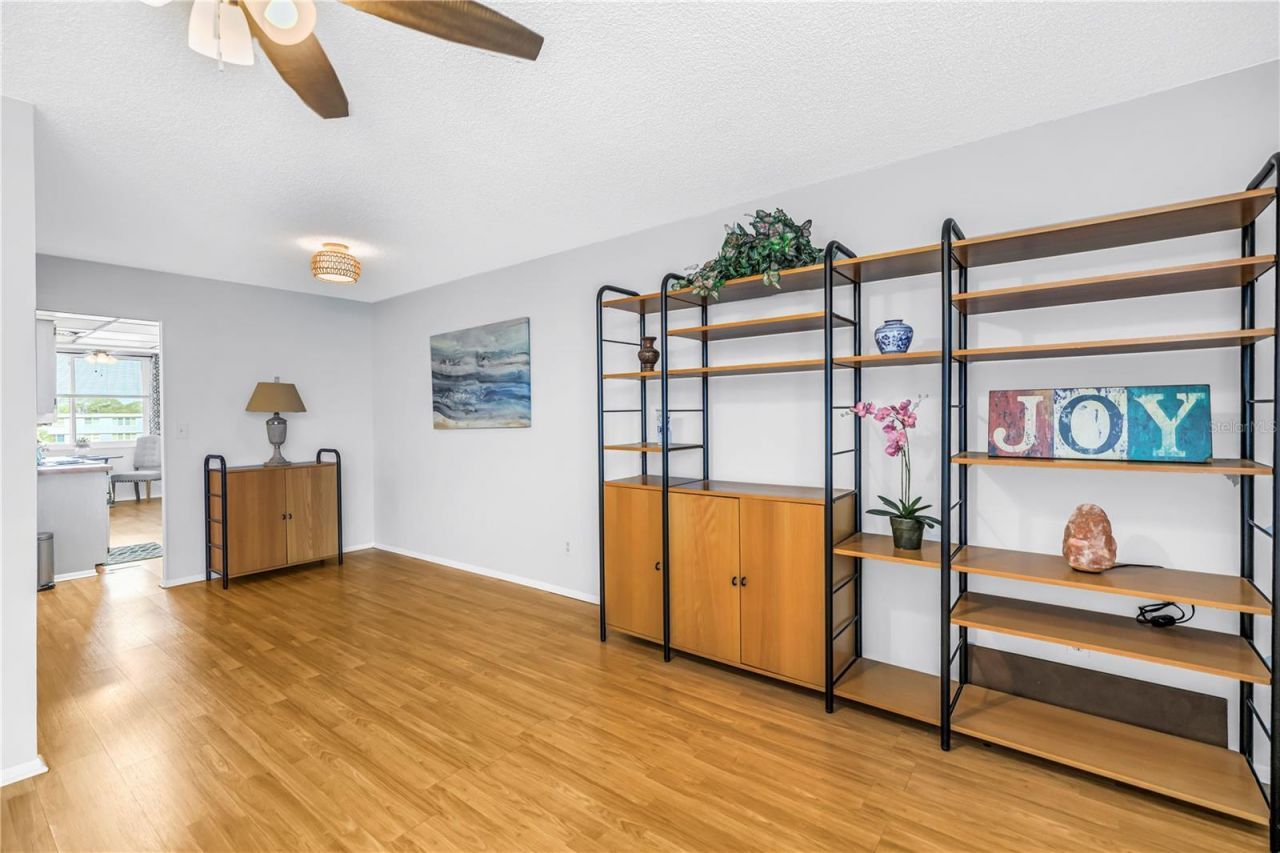 4720 Locust Street Ne, Unit 318, Saint Petersburg, FL 33703 Photo