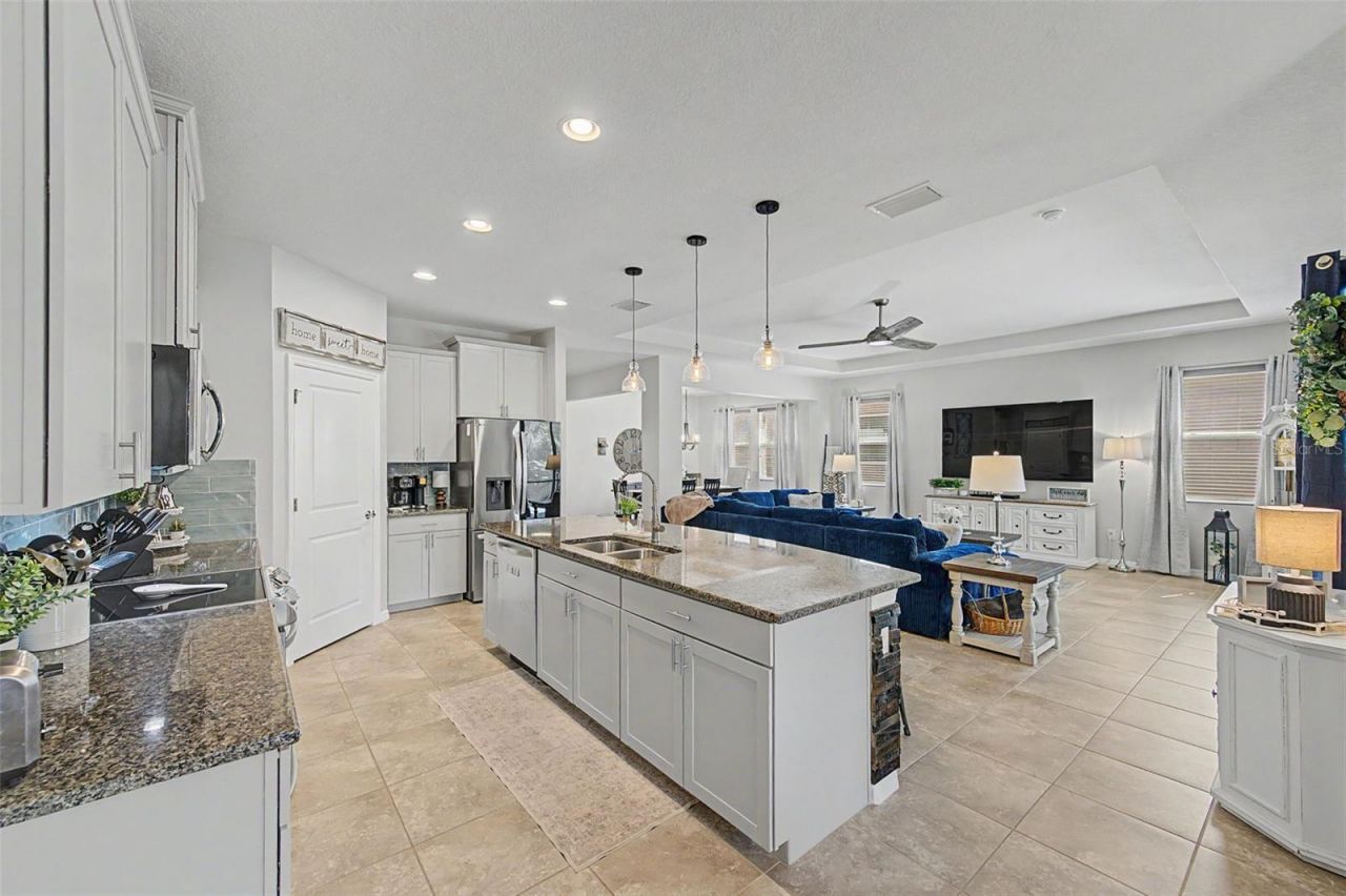 5817 Hevena Court, Palmetto, FL 34221 Photo
