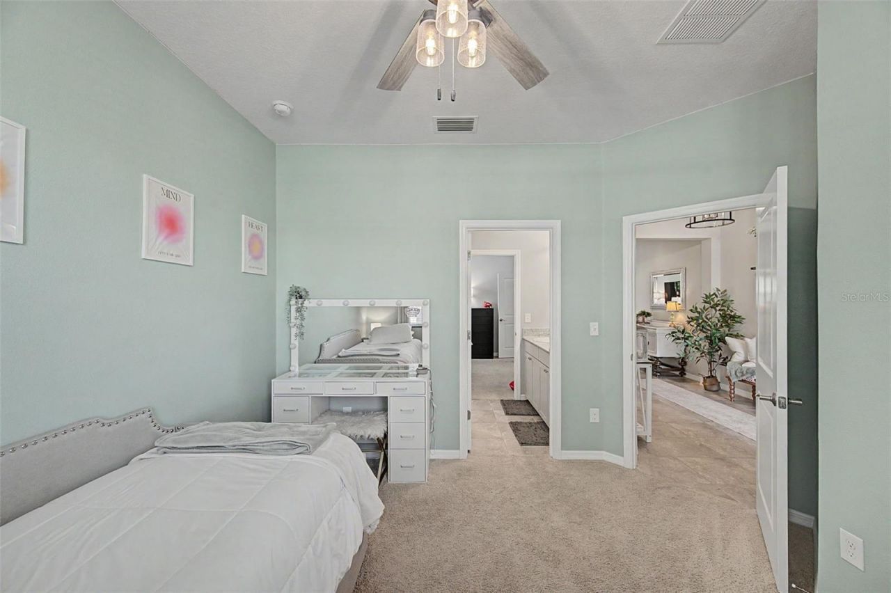 5817 Hevena Court, Palmetto, FL 34221 Photo