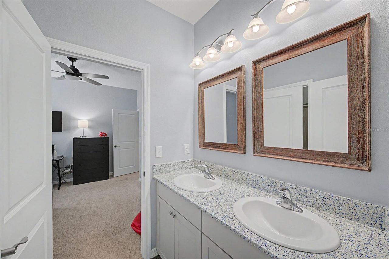 5817 Hevena Court, Palmetto, FL 34221 Photo