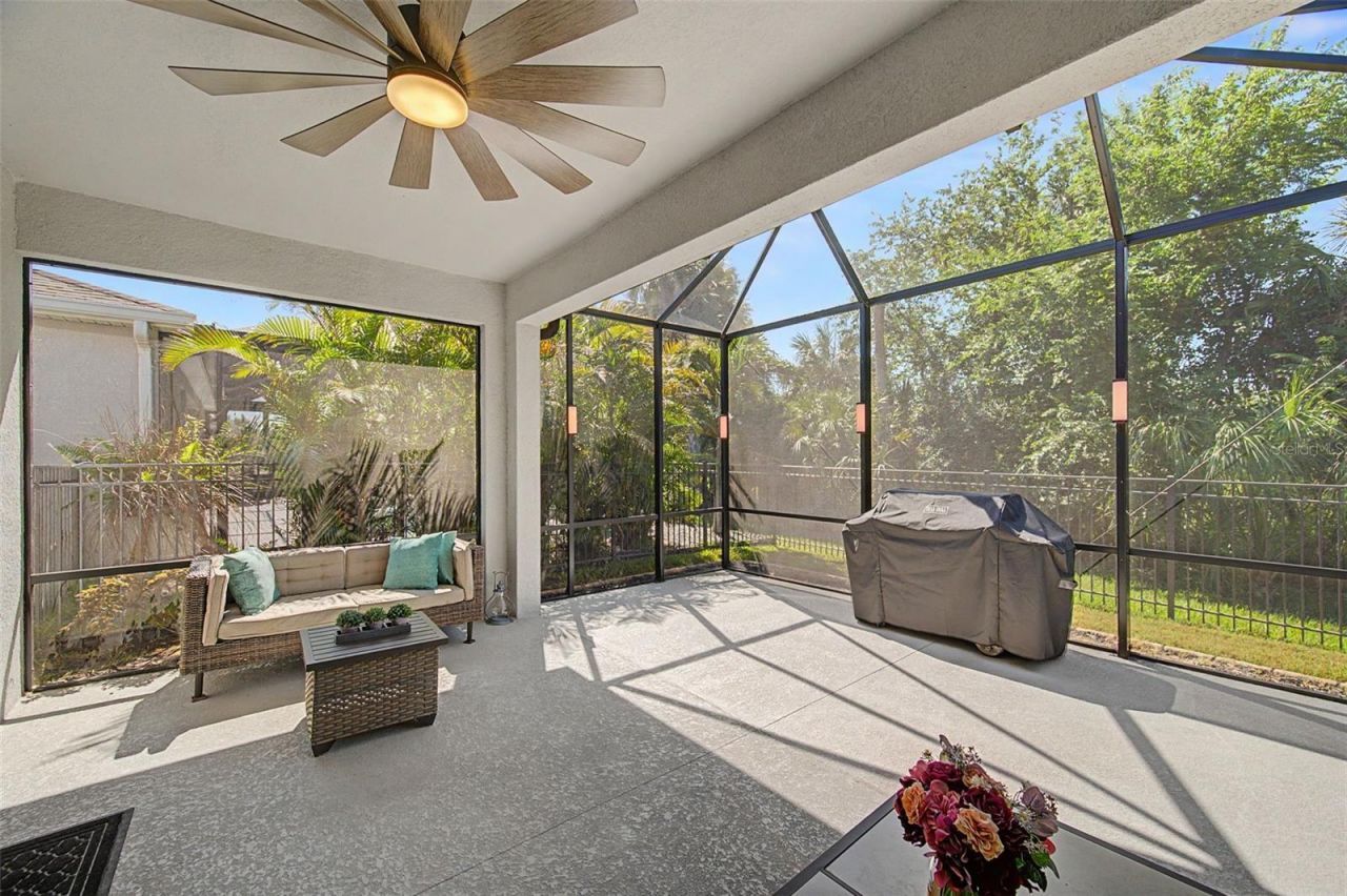 5817 Hevena Court, Palmetto, FL 34221 Photo