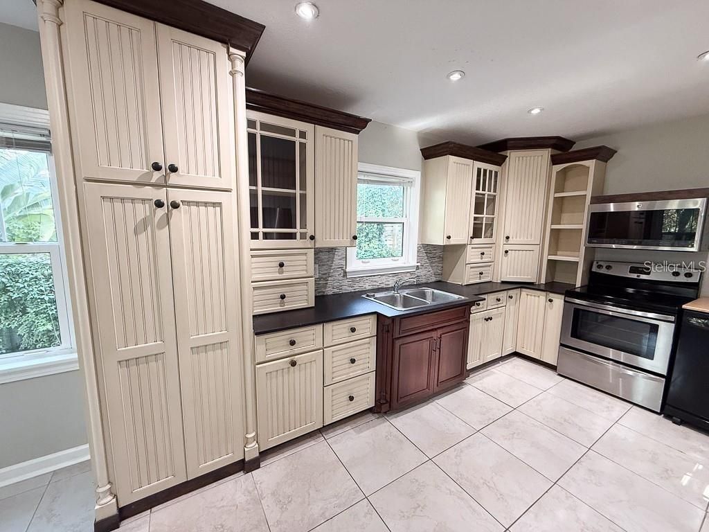 2434 9th Avenue N, Saint Petersburg, FL 33713 Photo
