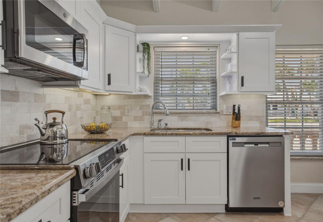 324 173rd Avenue E, North Redington Beach, FL 33708 Photo