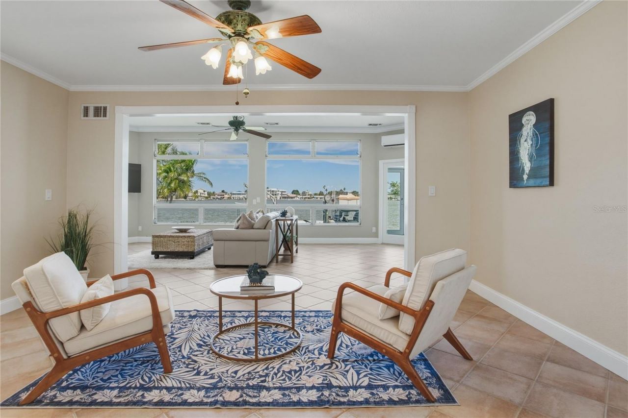 324 173rd Avenue E, North Redington Beach, FL 33708 Photo