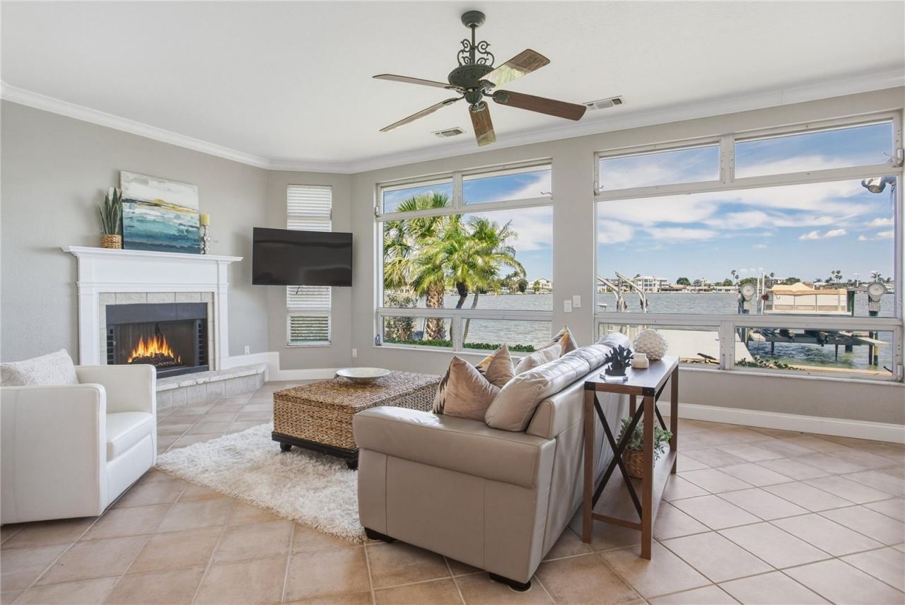 324 173rd Avenue E, North Redington Beach, FL 33708 Photo