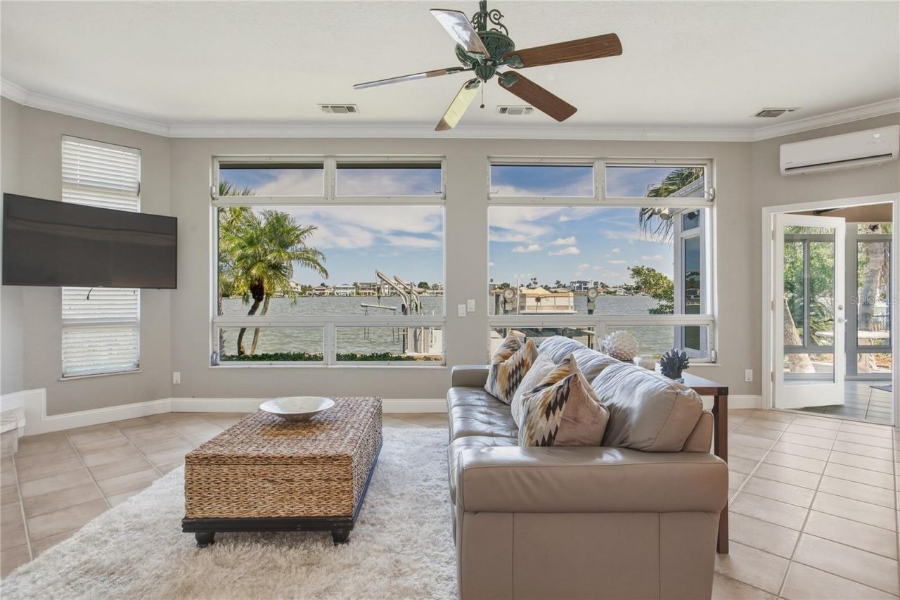 324 173rd Avenue E, North Redington Beach, FL 33708 Photo