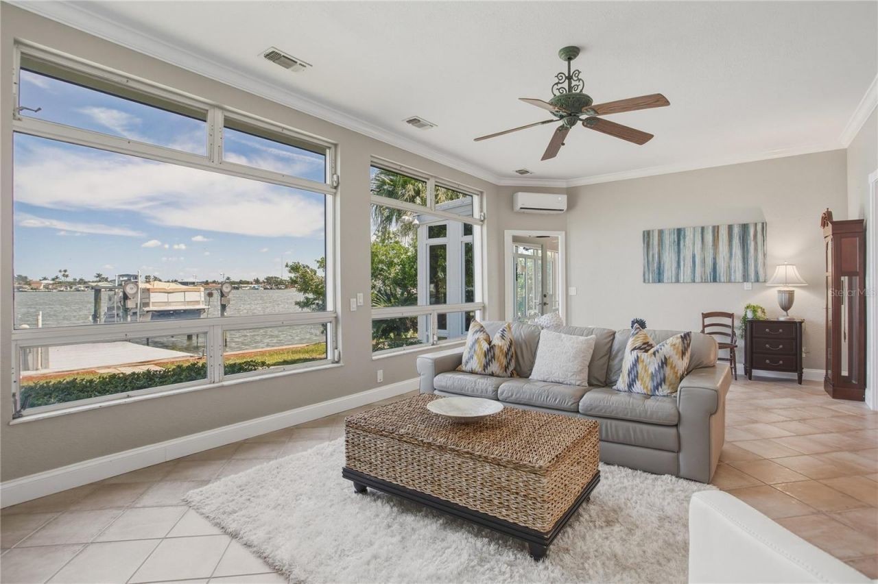 324 173rd Avenue E, North Redington Beach, FL 33708 Photo