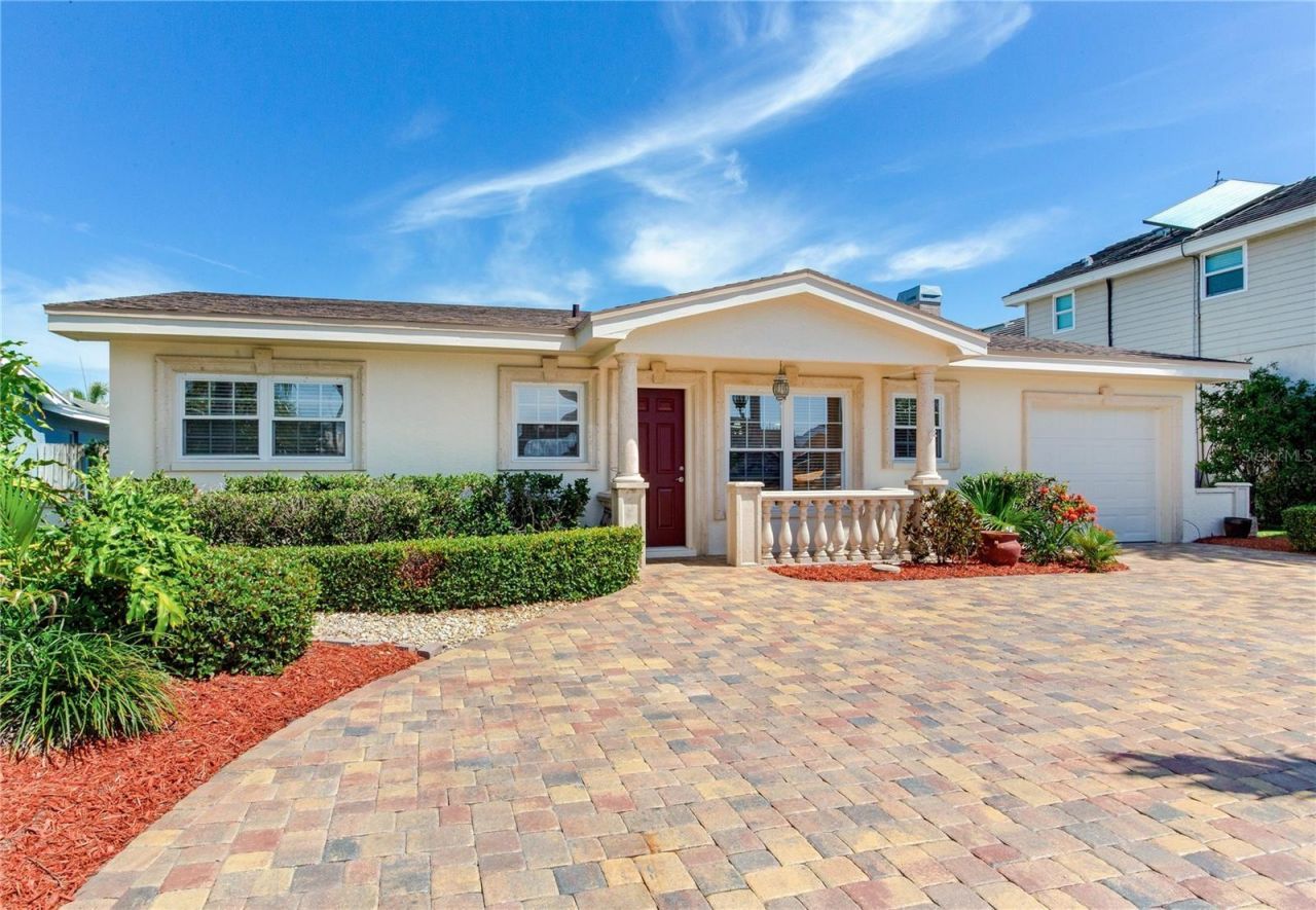 324 173rd Avenue E, North Redington Beach, FL 33708 Photo