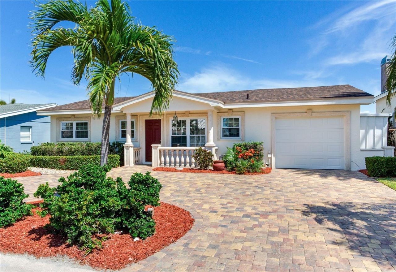 324 173rd Avenue E, North Redington Beach, FL 33708 Photo