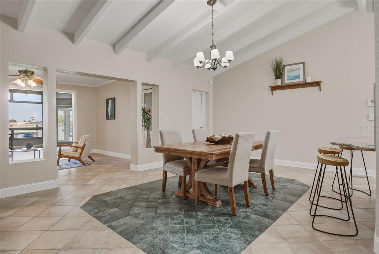 324 173rd Avenue E, North Redington Beach, FL 33708 Photo