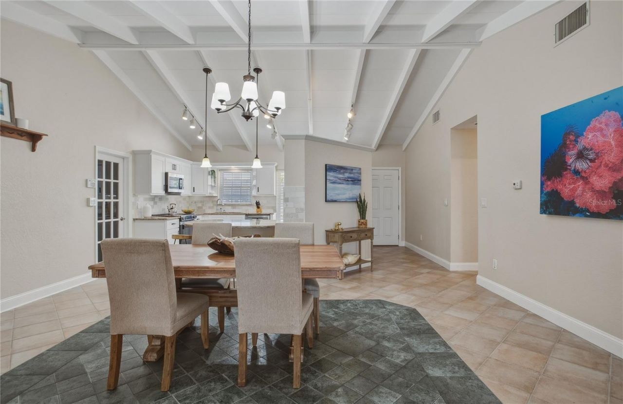 324 173rd Avenue E, North Redington Beach, FL 33708 Photo