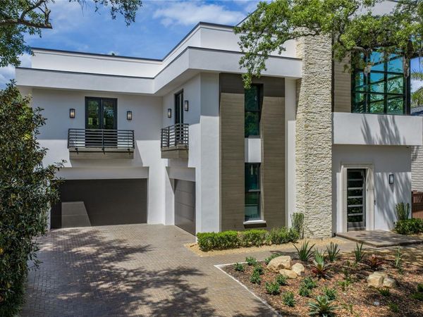 2903 W HAWTHORNE ROAD, TAMPA, FL 33611