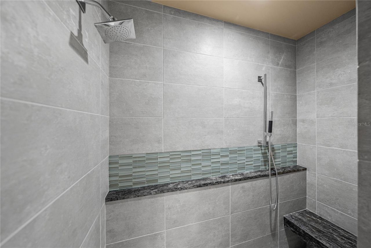 2903 W Hawthorne Road, Tampa, FL 33611 Photo