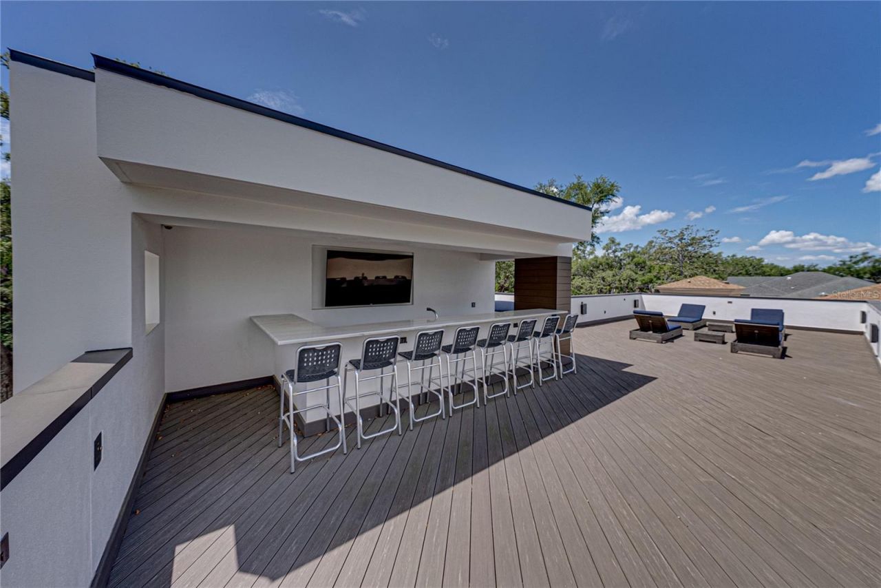 2903 W Hawthorne Road, Tampa, FL 33611 Photo