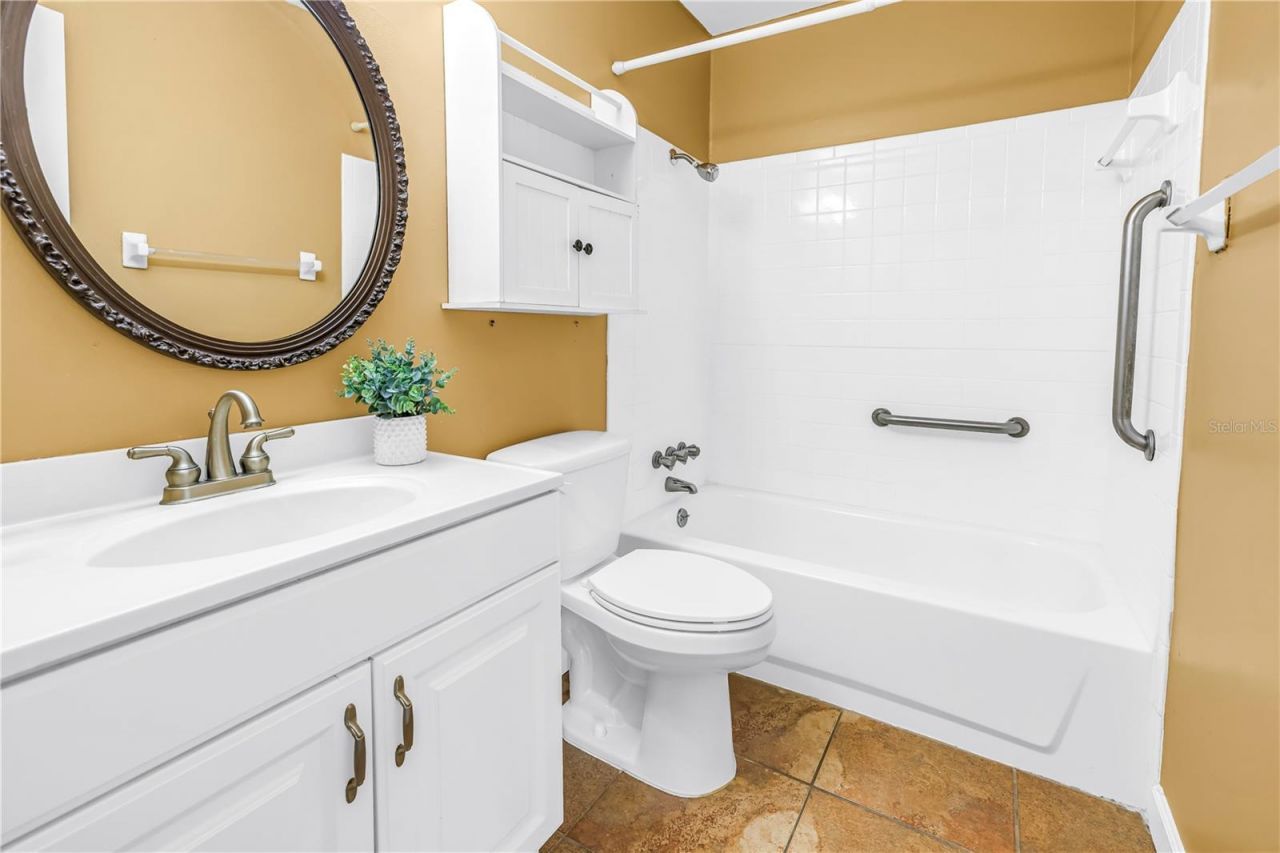 1310 83rd Avenue N, Unit D, Saint Petersburg, FL 33702 Photo