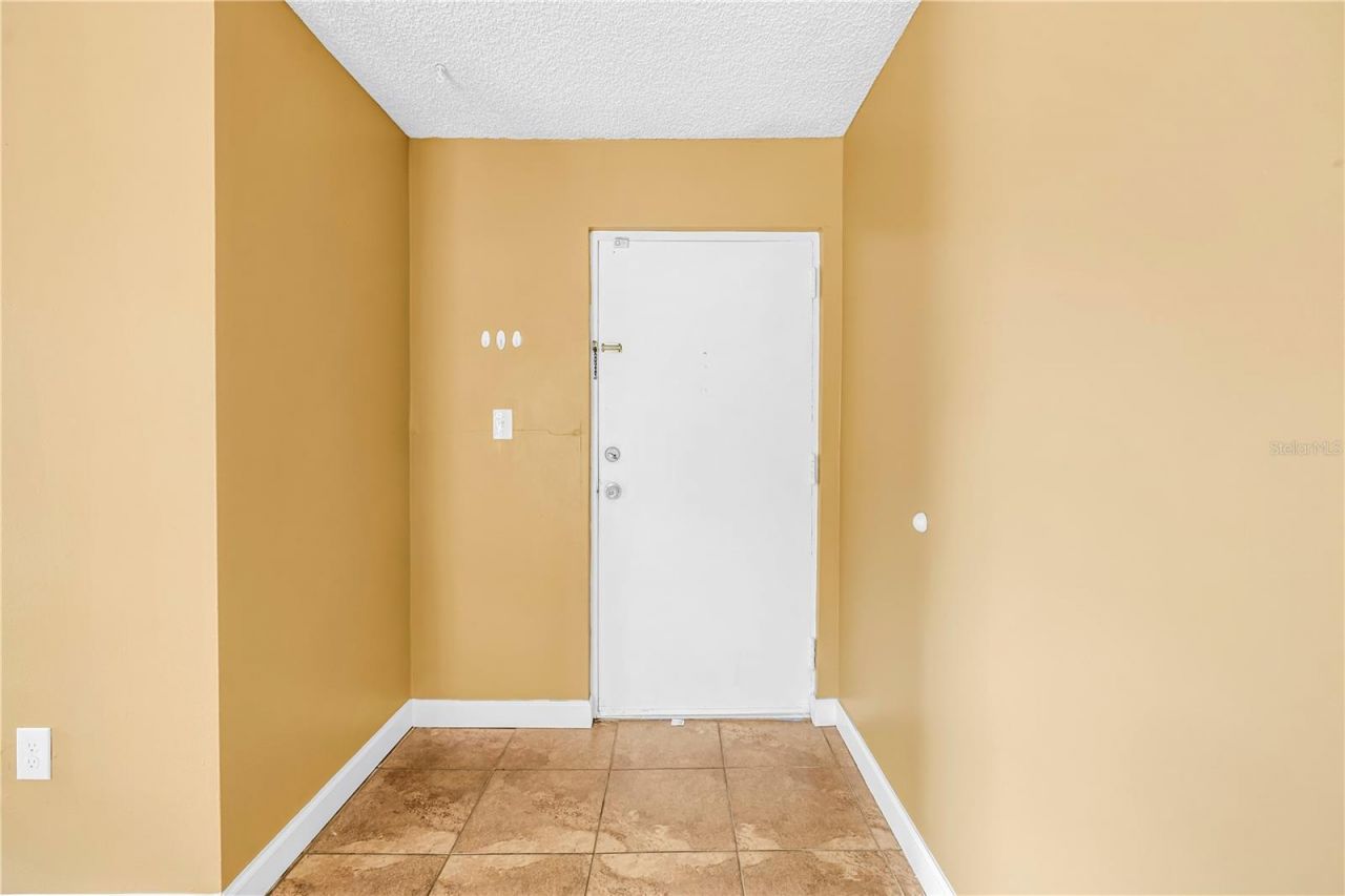 1310 83rd Avenue N, Unit D, Saint Petersburg, FL 33702 Photo