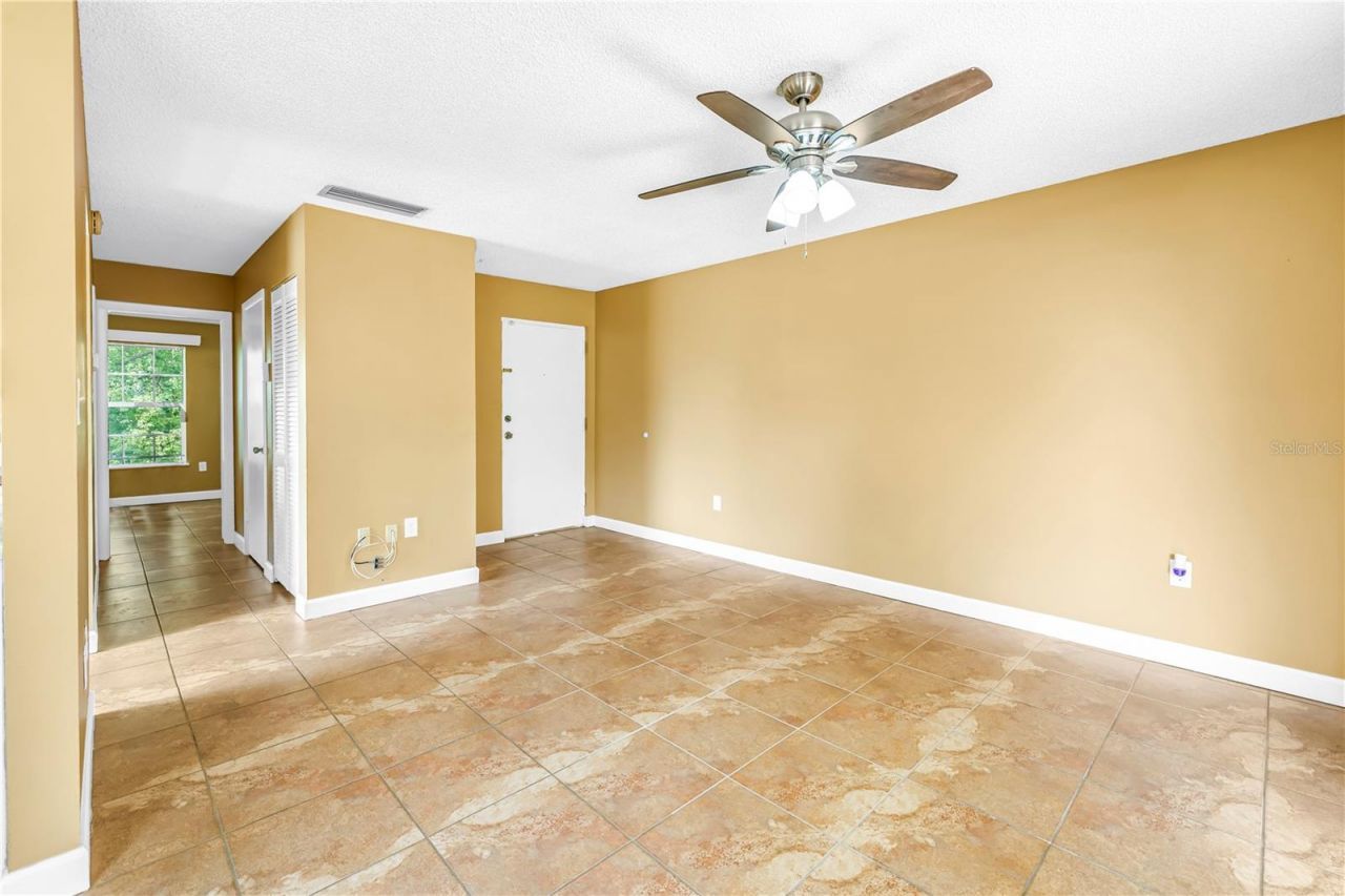 1310 83rd Avenue N, Unit D, Saint Petersburg, FL 33702 Photo