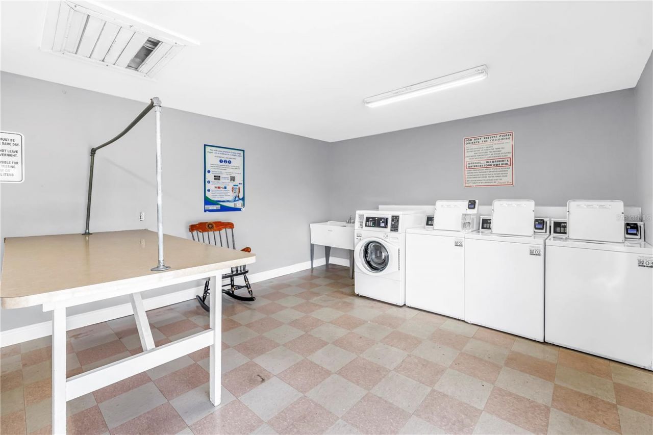 1310 83rd Avenue N, Unit D, Saint Petersburg, FL 33702 Photo