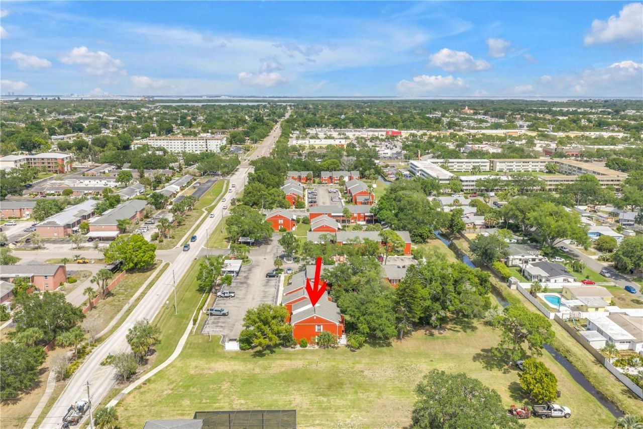 1310 83rd Avenue N, Unit D, Saint Petersburg, FL 33702 Photo