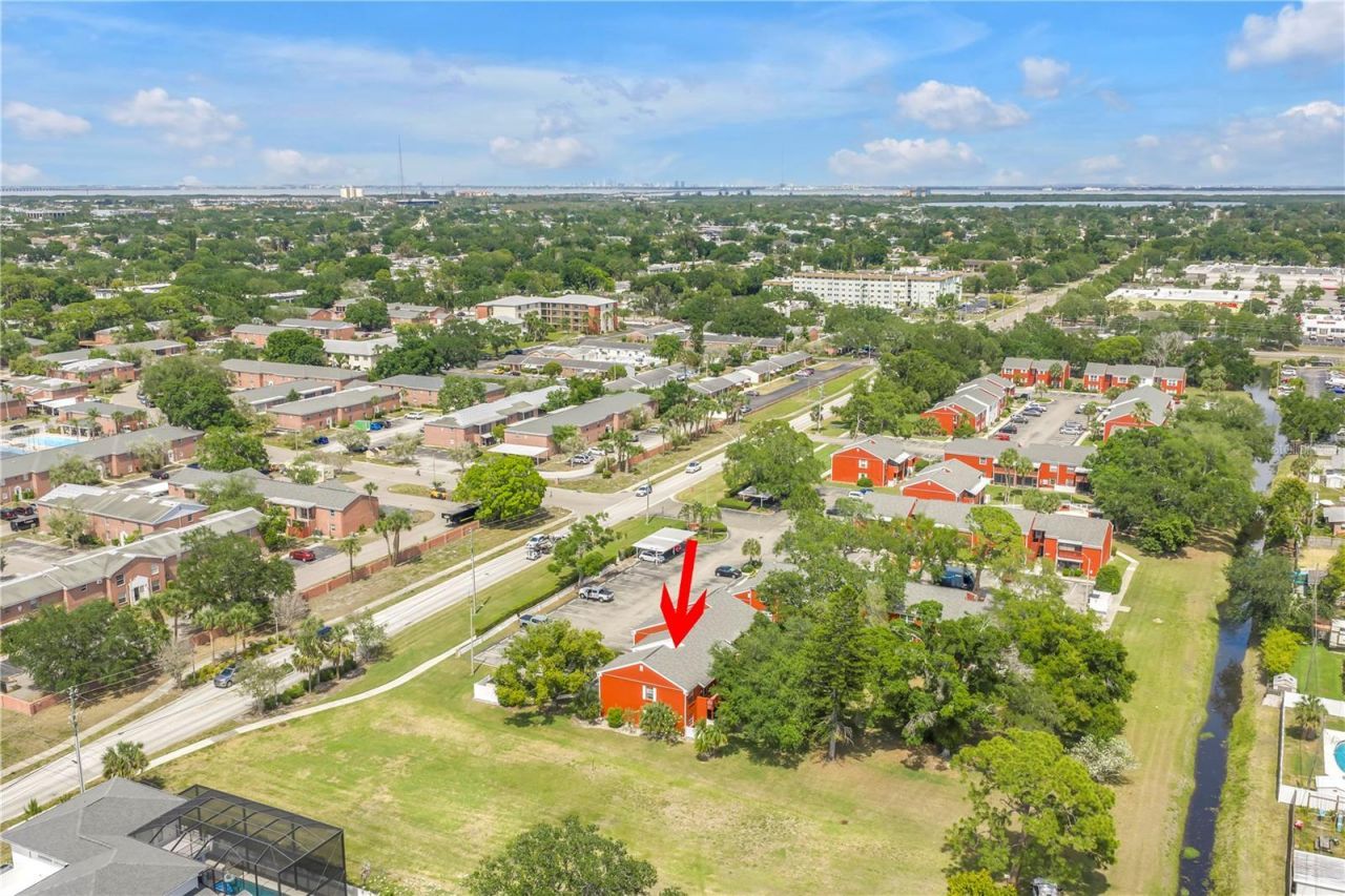1310 83rd Avenue N, Unit D, Saint Petersburg, FL 33702 Photo
