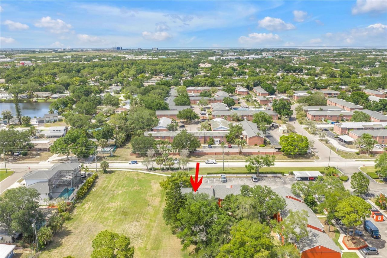 1310 83rd Avenue N, Unit D, Saint Petersburg, FL 33702 Photo