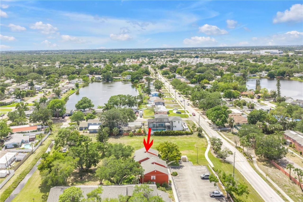 1310 83rd Avenue N, Unit D, Saint Petersburg, FL 33702 Photo