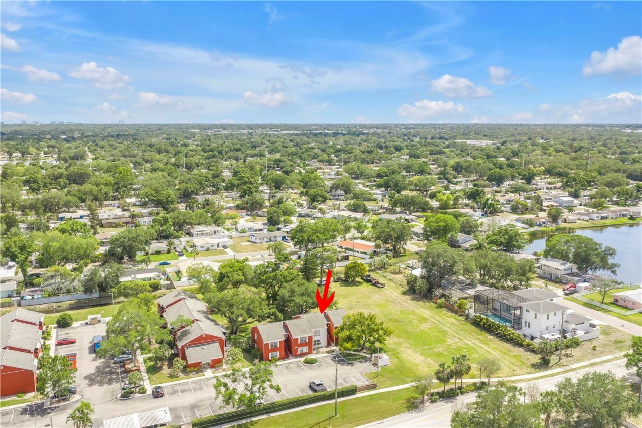 1310 83rd Avenue N, Unit D, Saint Petersburg, FL 33702 Photo