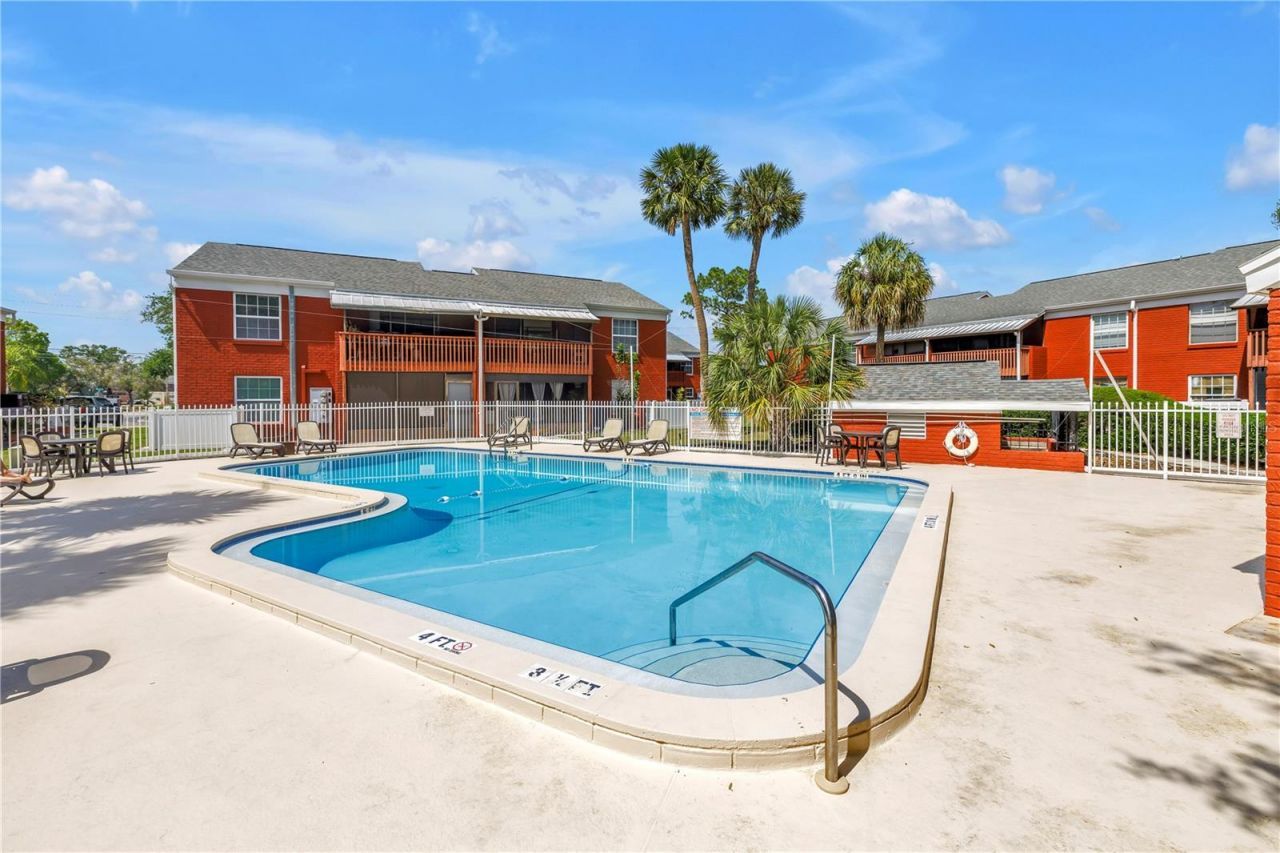1310 83rd Avenue N, Unit D, Saint Petersburg, FL 33702 Photo