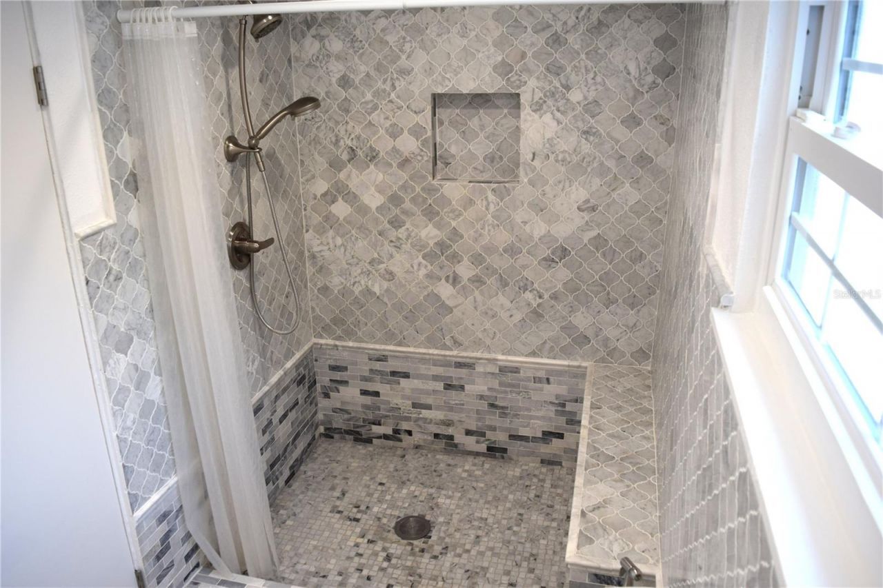 2690 64th Place N, Saint Petersburg, FL 33702 Photo