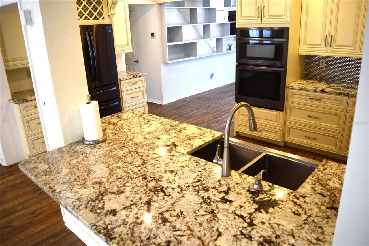 2690 64th Place N, Saint Petersburg, FL 33702 Photo