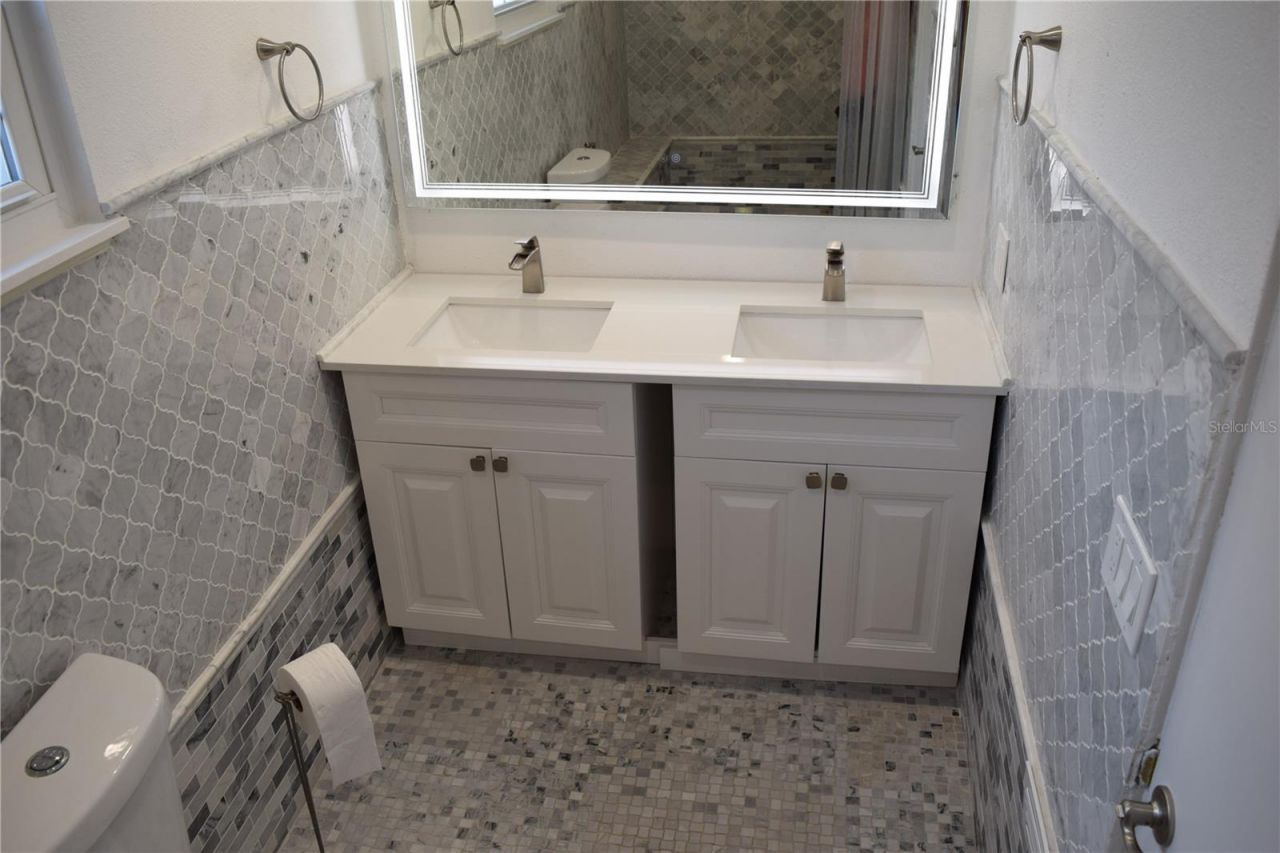 2690 64th Place N, Saint Petersburg, FL 33702 Photo