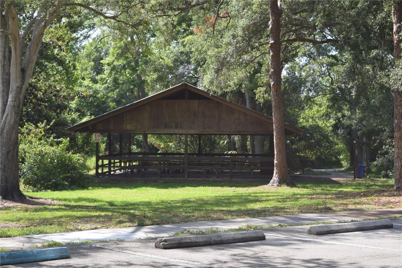 2690 64th Place N, Saint Petersburg, FL 33702 Photo