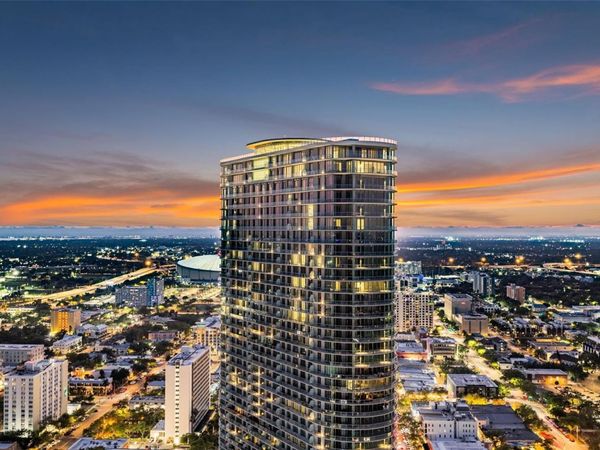 400 CENTRAL AVENUE, Unit 3706, ST PETERSBURG, FL 33701